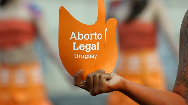 Câmara do Uruguai aprova projeto que descriminaliza o aborto